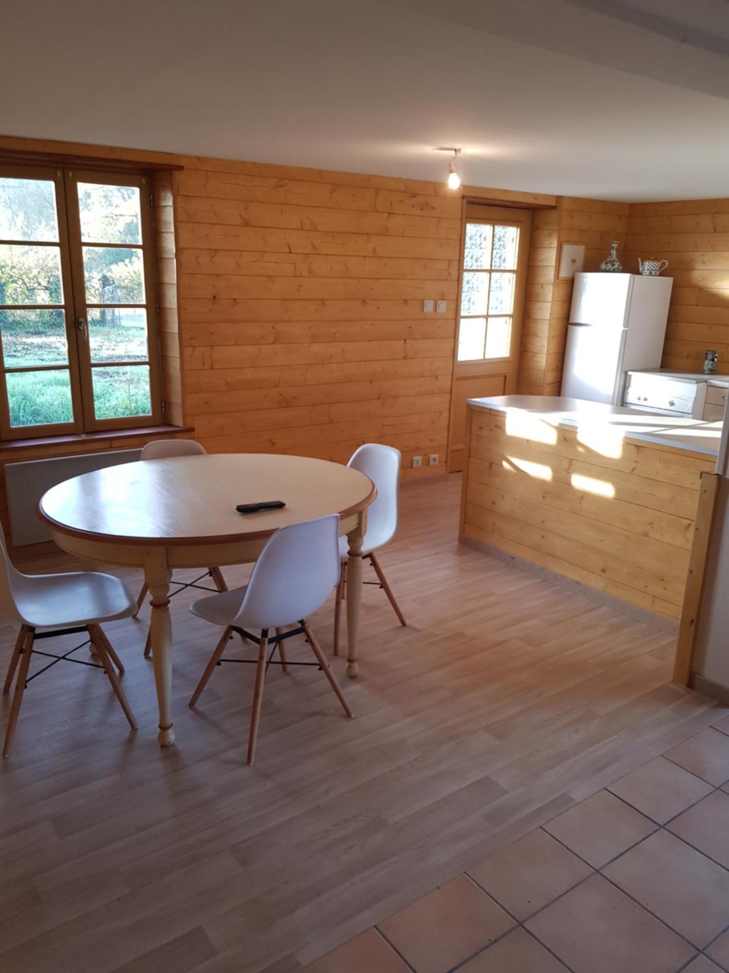 La Maison Dans Les Bois *