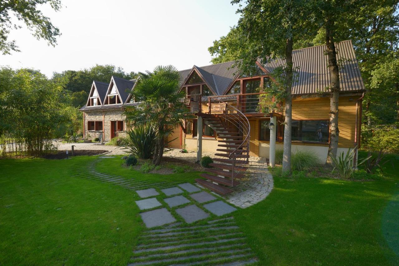 La Maison Dans Les Bois Soucelles