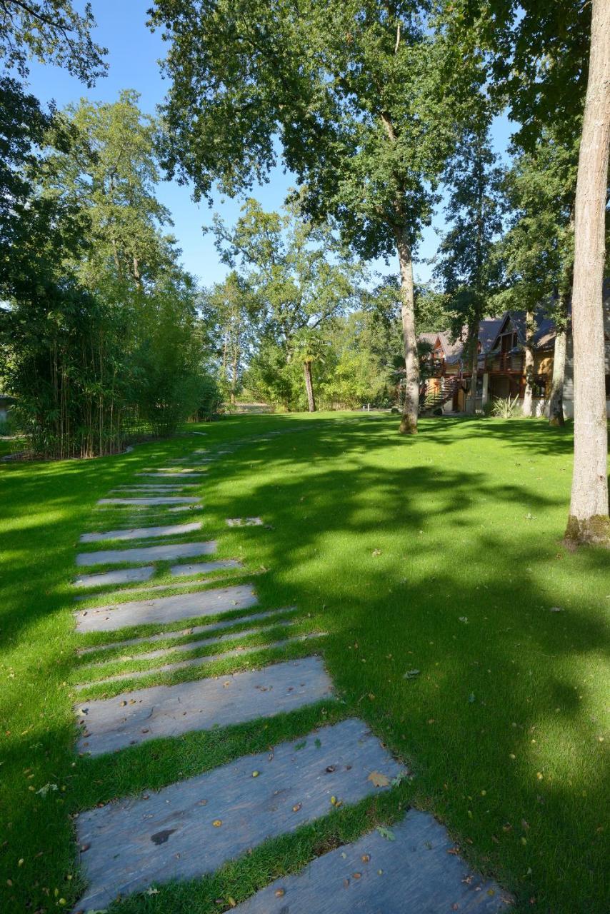 La Maison Dans Les Bois * Soucelles